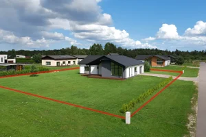 Koidula krunt Tänassilmas — suur privaatne krunt eramaja ümber, 1599–1920 m²